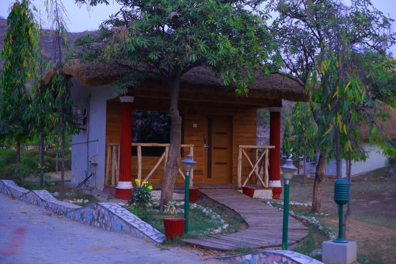 Manohar Villas ニムラナ エクステリア 写真